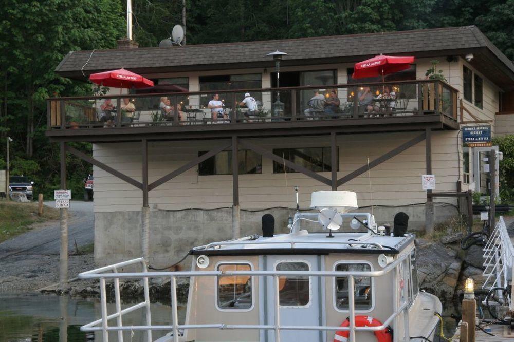 Backeddy Resort And Marina Egmont Exterior foto